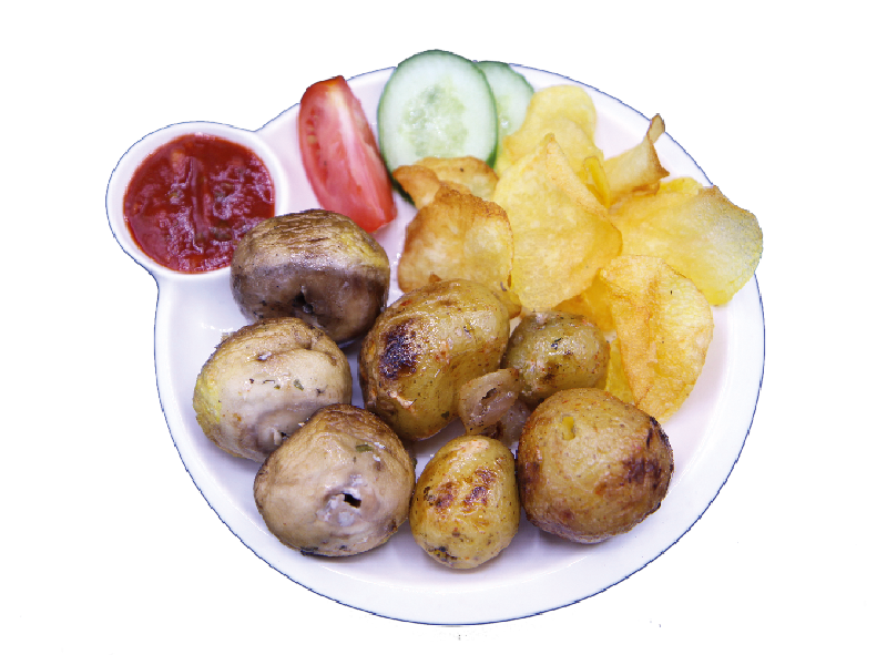Шашлык из картофеля черри с грибами и салом